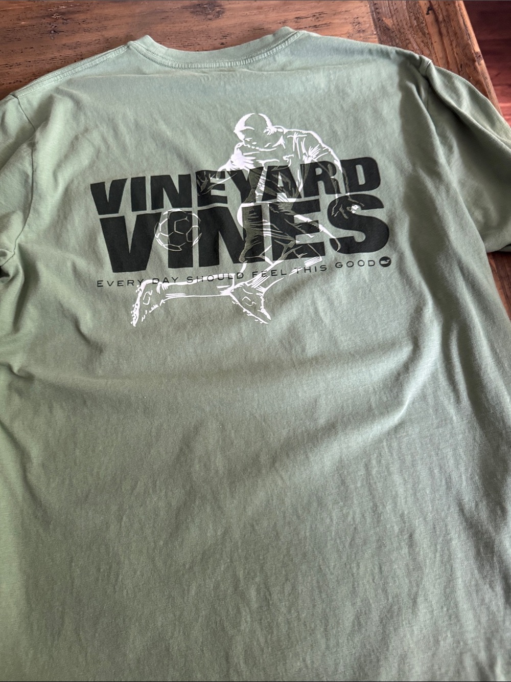 Vineyard Vines Short-Sleeve Pocket Tee in Sage Green